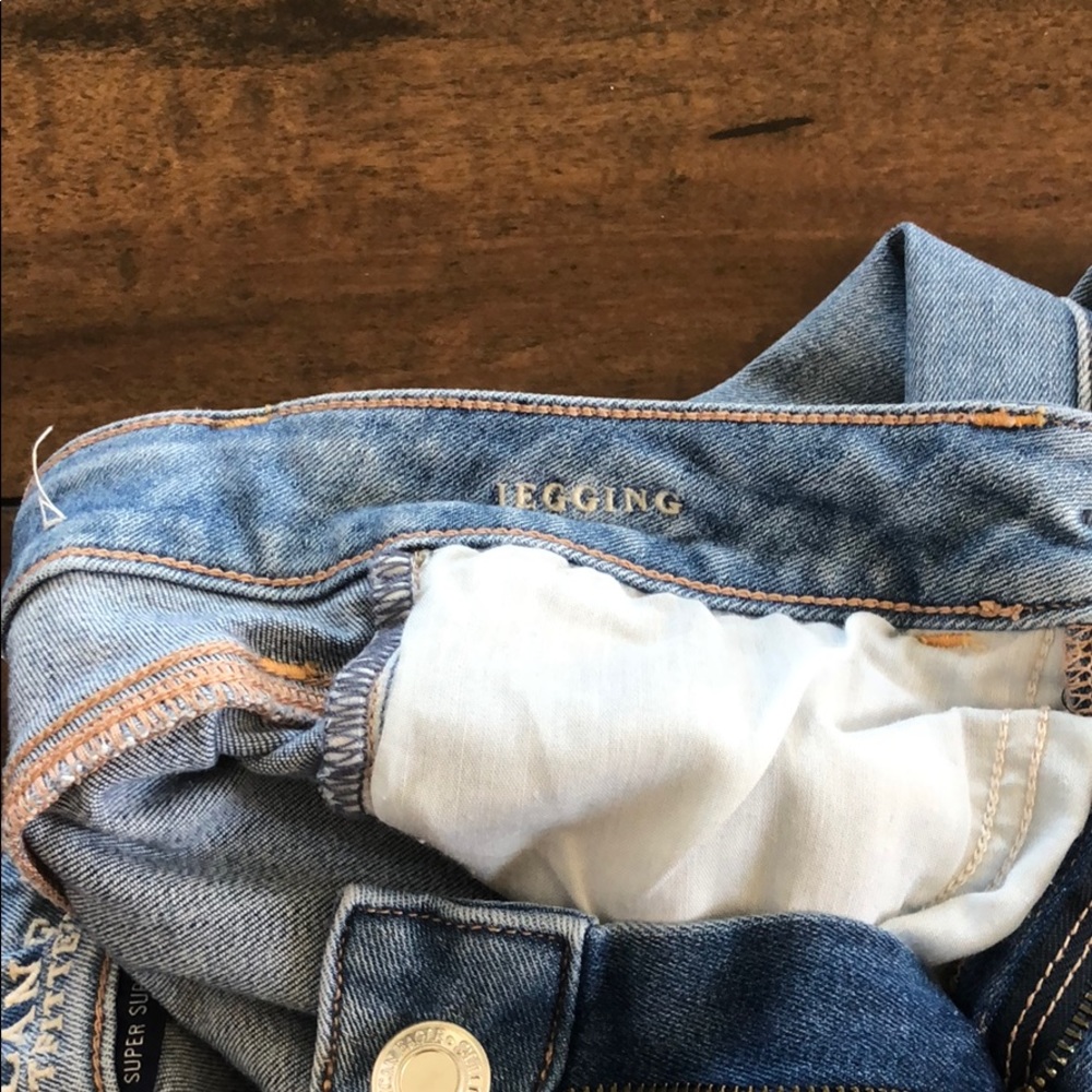 Jeans - Picture 2 of 3